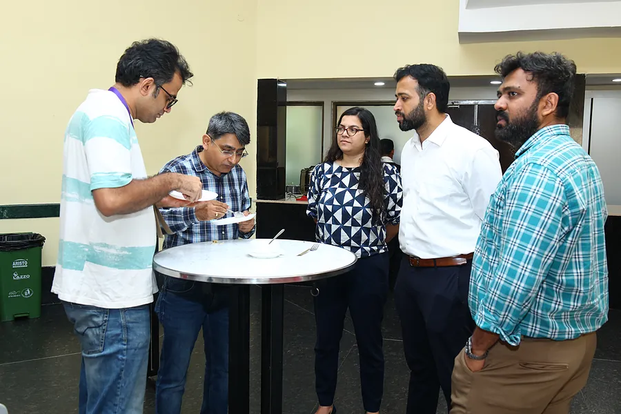 Conversations over coffee between sessions