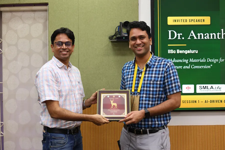 Felicitation of an invited speaker from IISc Bengaluru